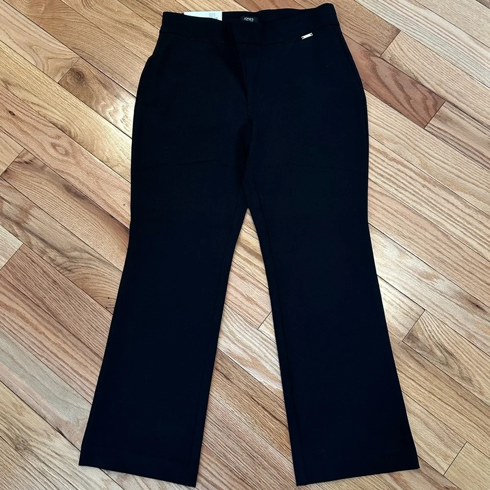 Jones New York Signature Compression Black Pull On Straight Leg Pants